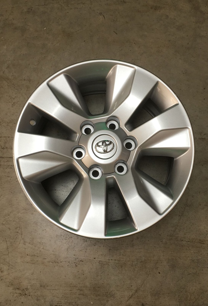 ARO ORIGINAL TOYOTA GRIS R17X7.5 6/139