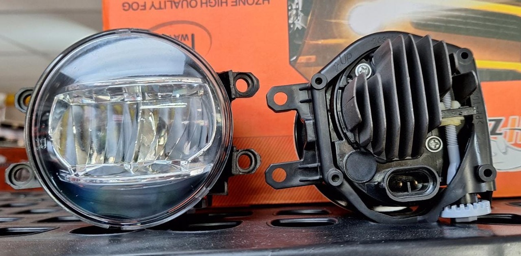 LUZ NEBLINERA LED  PARA HILUX REVO 2022