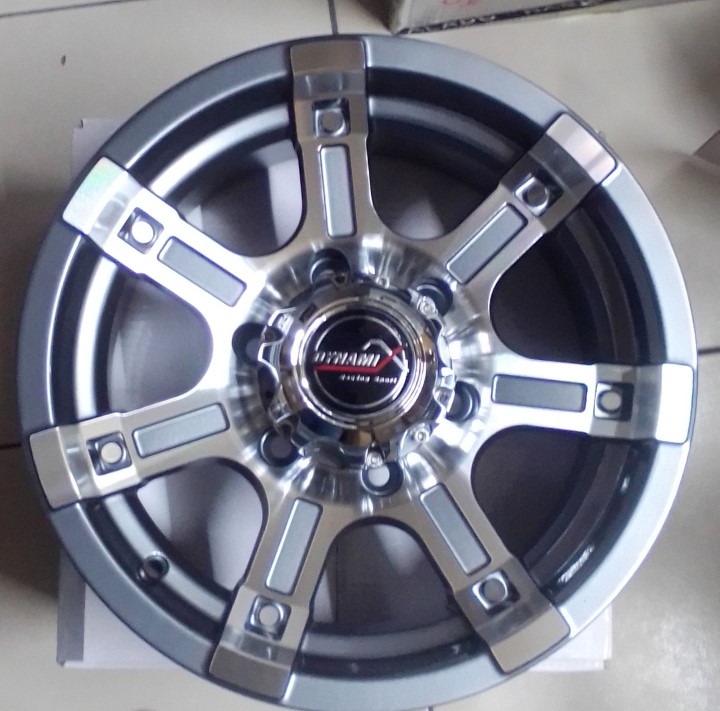 ARO XTERRA R15 15X7.5 6/139.7 GRIS DYNAMI RACING