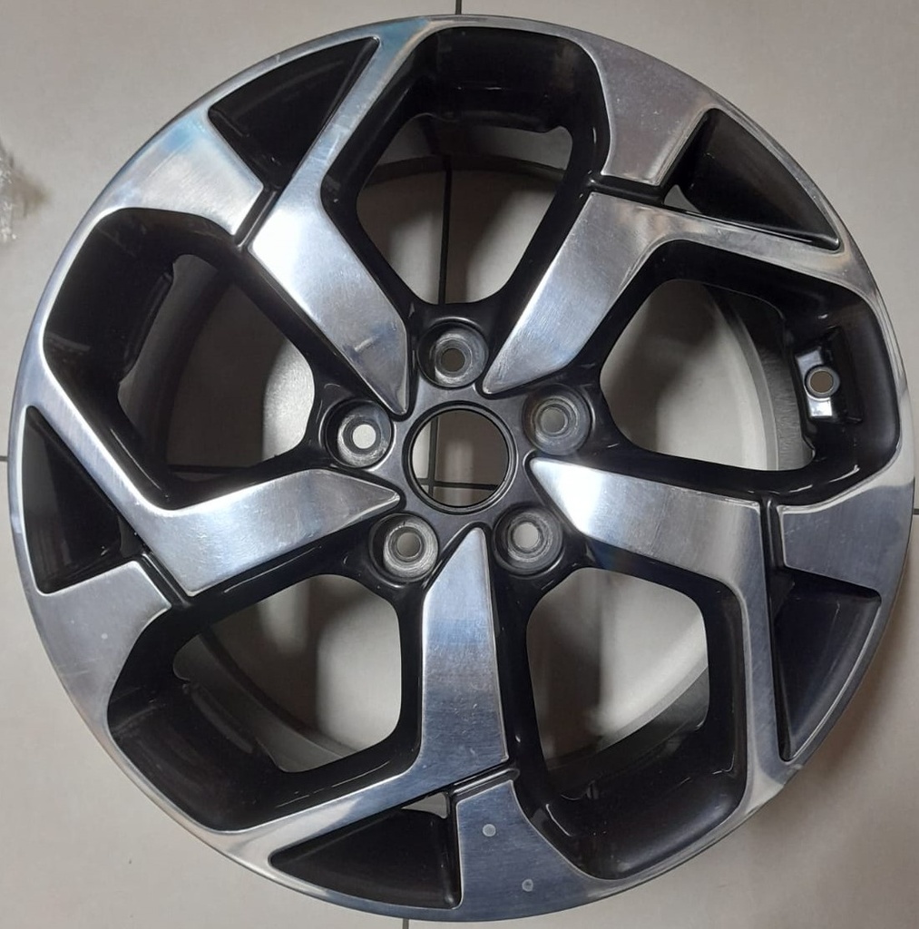 ARO P/KIA SPORTAGE 2021 R17X7.0 5 AGUJEROS USADO