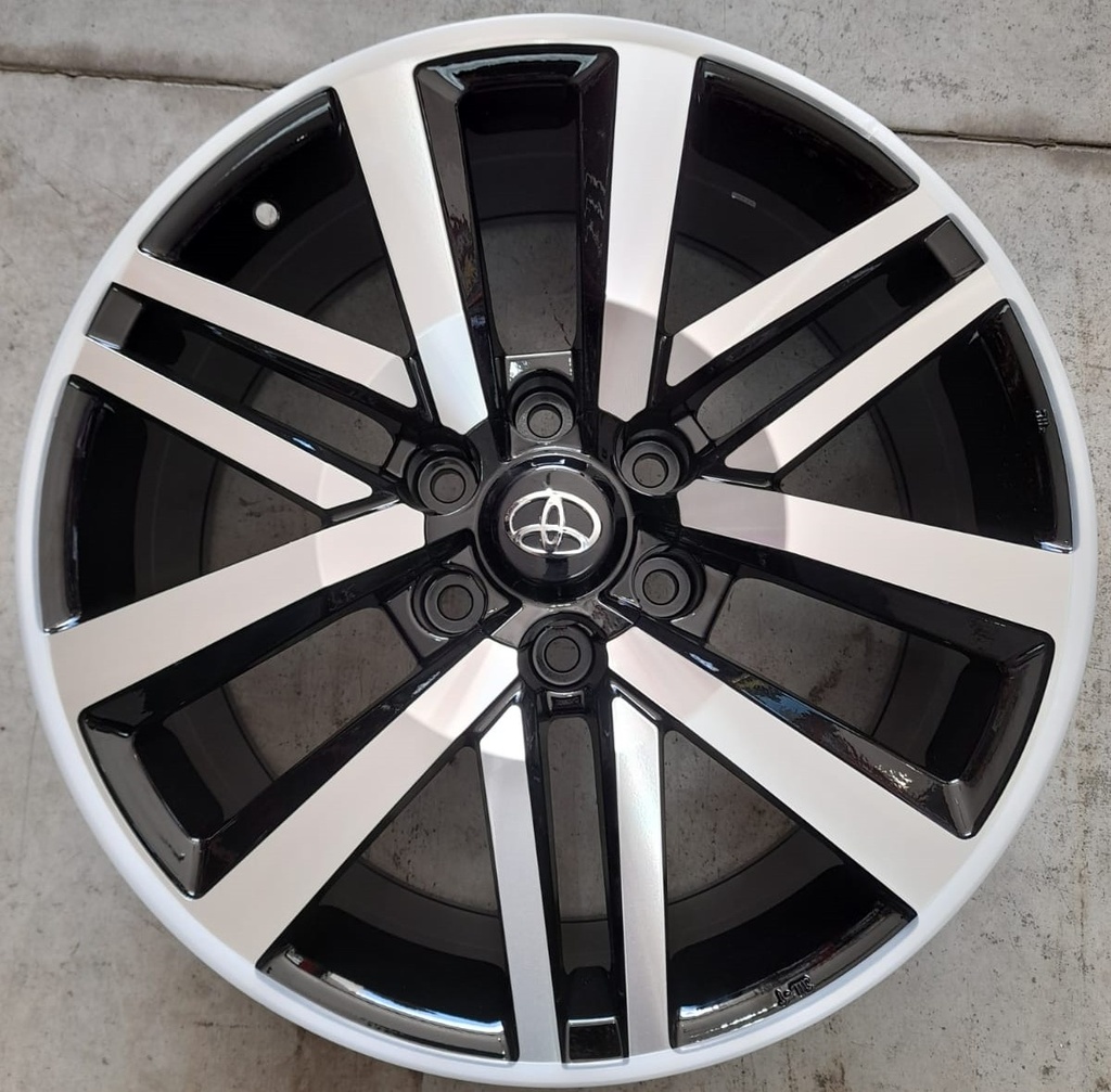 ARO REPLICA TOYOTA HILUX VIGO/REVO 20X8.5 R20 09-18 6/139.7